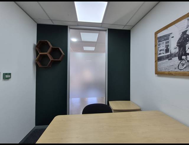 10M² OFFICE TO LET IN ROSEBANK